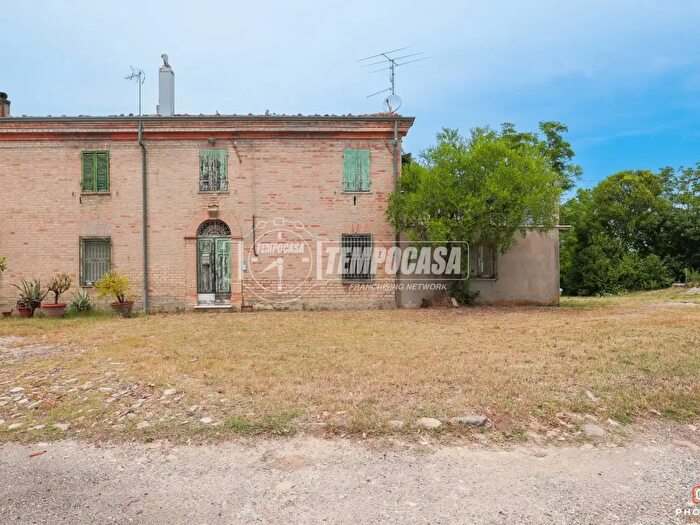 Casa con 10 locali in vendita in Via Santa Maria Maddalena, Morciano Di Romagna
