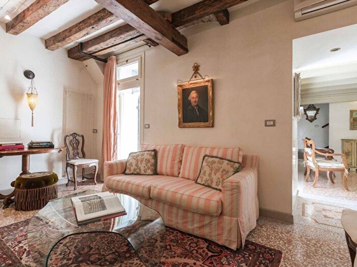 Appartamento quadrilocale in affitto in Calle dei Cerchieri, Dorsoduro San Barnaba, Venezia