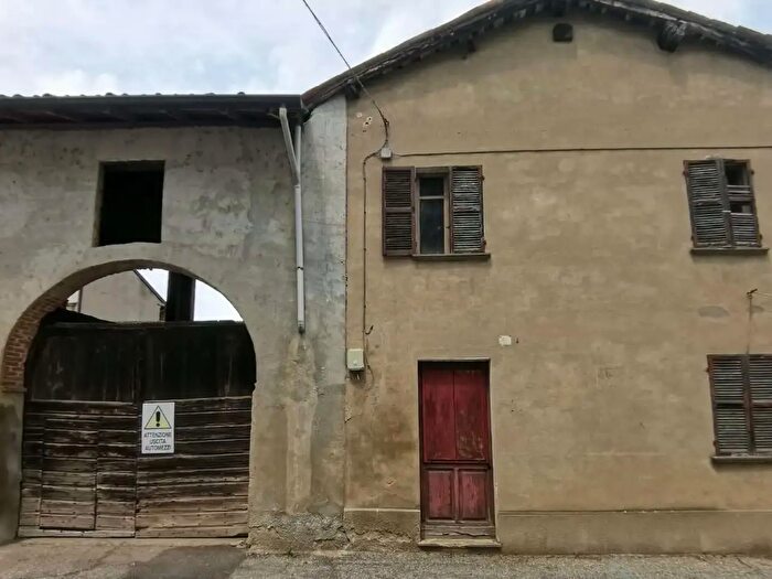 Casa con 5 locali in vendita in Via San Rocco, Bassignana