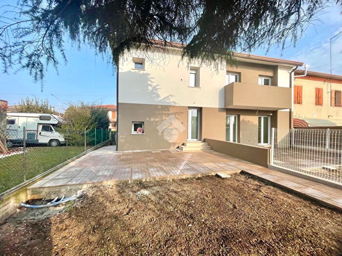 Appartamento quadrilocale in vendita in Via San Marco, Castelfranco Veneto