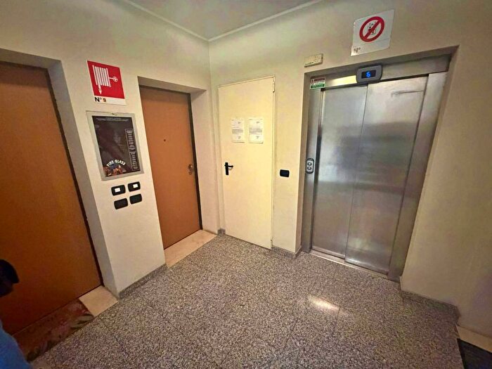 Appartamento bilocale in affitto in Via del Futurismo, Santa Giulia, Milano