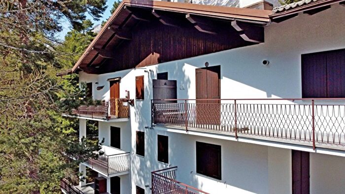 Appartamento trilocale in vendita in Via al Boschetto Varzo, Varzo