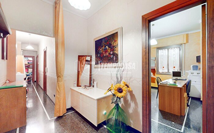 Appartamento trilocale in vendita in Rapallo