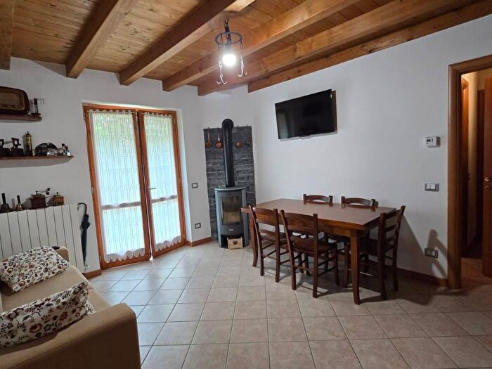 Appartamento bilocale in affitto in Via Ermanno Beltrame, Bondione, Valbondione