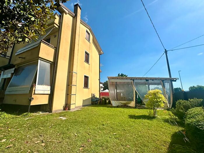 Casa trilocale in vendita in Via Carso, Selvazzano Dentro