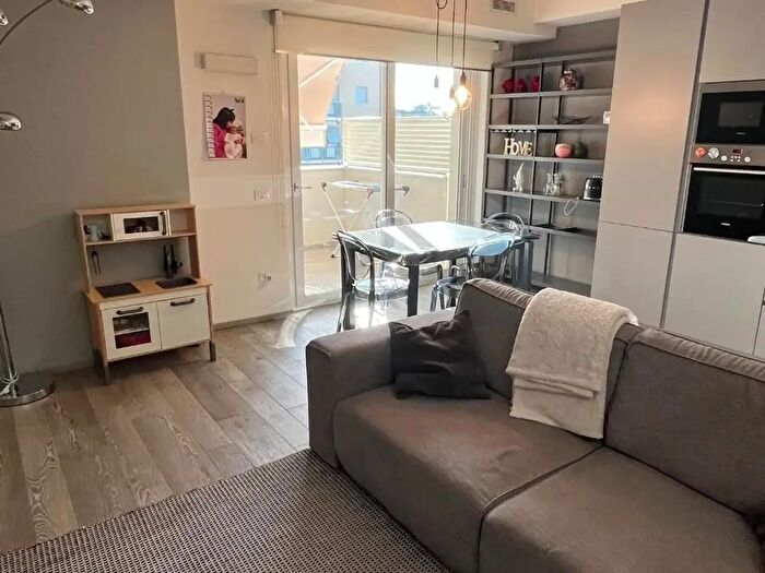 Appartamento quadrilocale in vendita in Massa