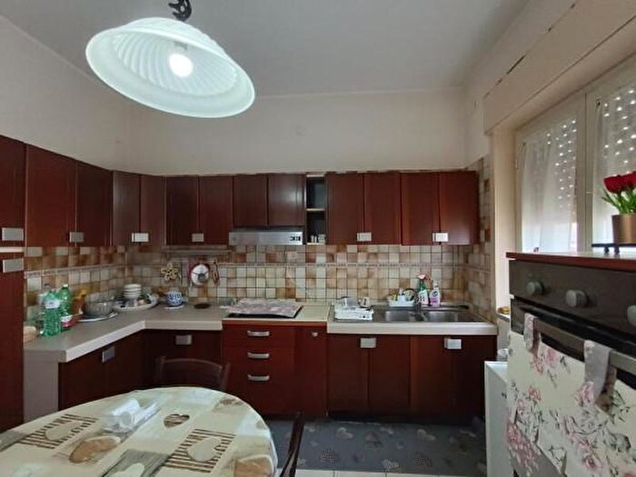 Appartamento trilocale in vendita in Via Rosario Gagliardi, Siracusa