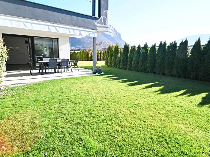 Appartamento trilocale in vendita in Via Stazione, Terlano