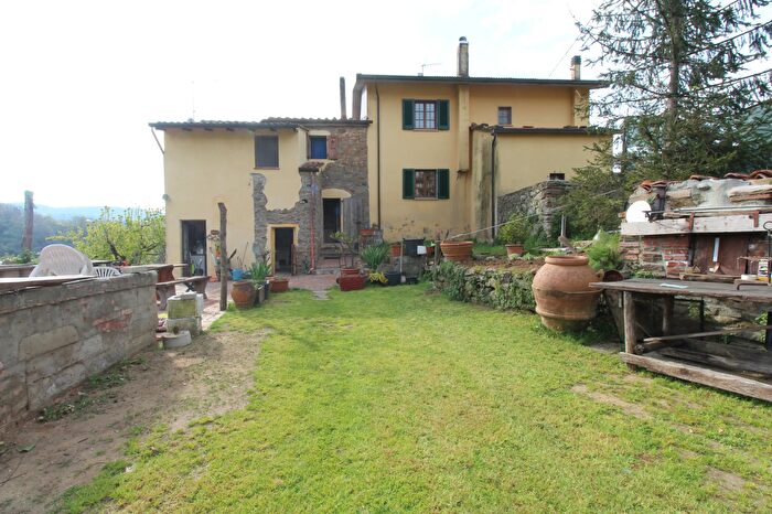 Casa con 5 locali in vendita in Via Giugnano, Lamporecchio