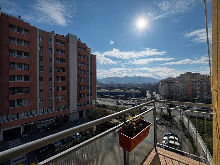 Appartamento trilocale in affitto in Via Speranza, Santa Viola, Bologna