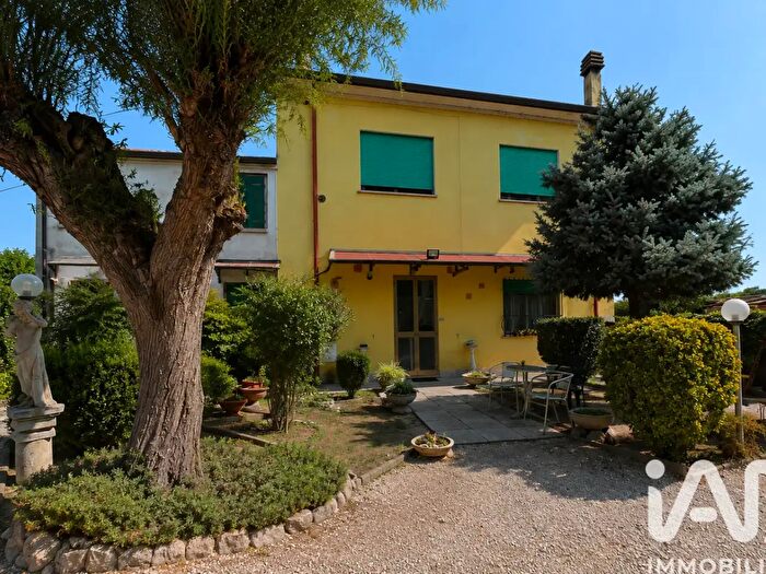 Casa con 7 locali in vendita in Via Arcangelo Fabbri, Mesola