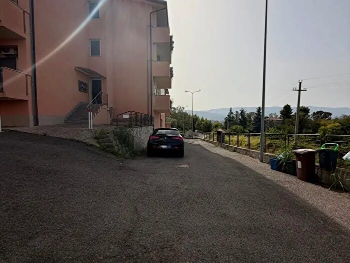 Appartamento trilocale in vendita in Contrada Menna I Snc, Zumpano