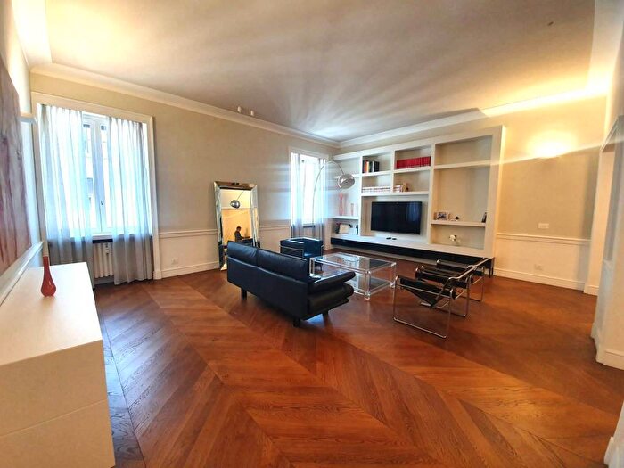 Appartamento quadrilocale in affitto in Via Roma, Torino