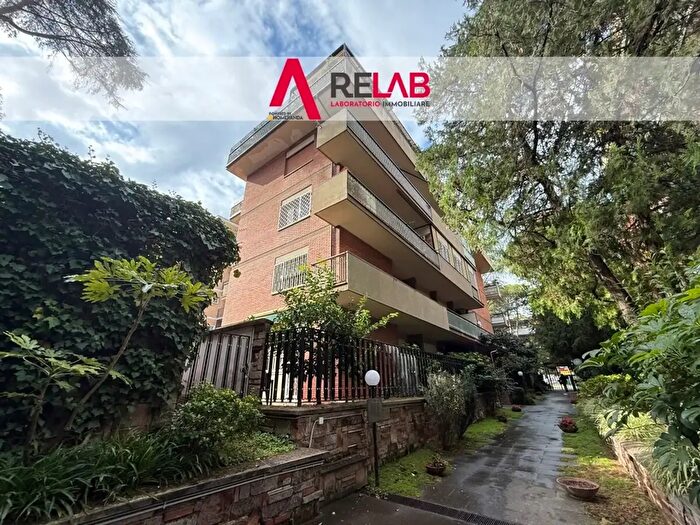 Appartamento bilocale in affitto in Via Laurentina, Roma