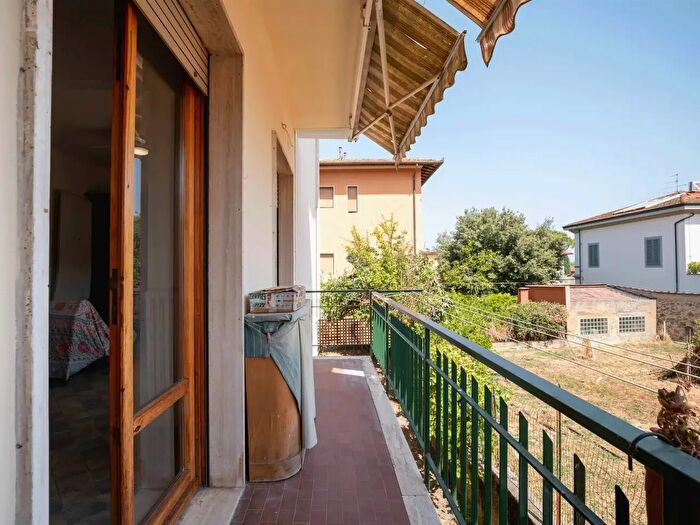 Appartamento quadrilocale in vendita in Via Beata Giovanna, Signa