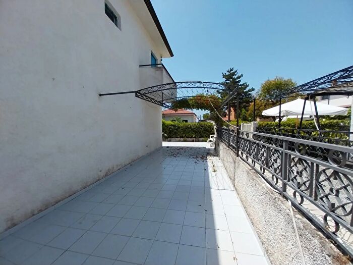 Appartamento con 7 locali in vendita in Belvedere Marittimo