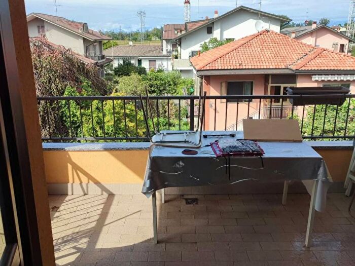 Appartamento trilocale in affitto in Via Adua, Centro, Cernusco sul Naviglio