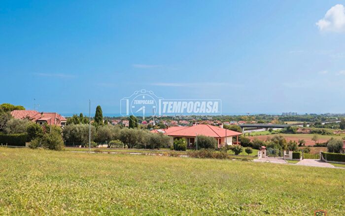 Casa in vendita in Via Camilluccia, Misano Adriatico