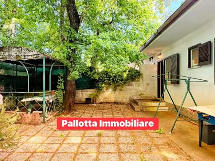 Casa trilocale in vendita in Via delle Felci, Valentano