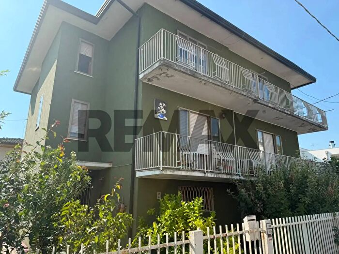 Casa con 10 locali in vendita in Selvazzano Dentro