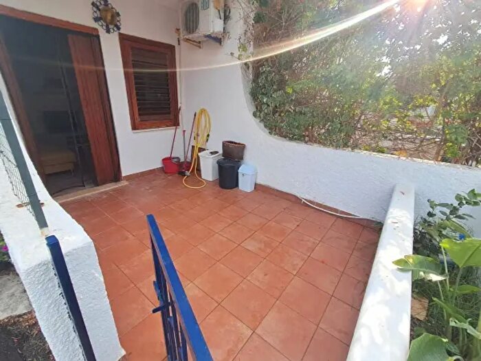 Appartamento trilocale in vendita in Via Principale Caminia Alta, Staletti