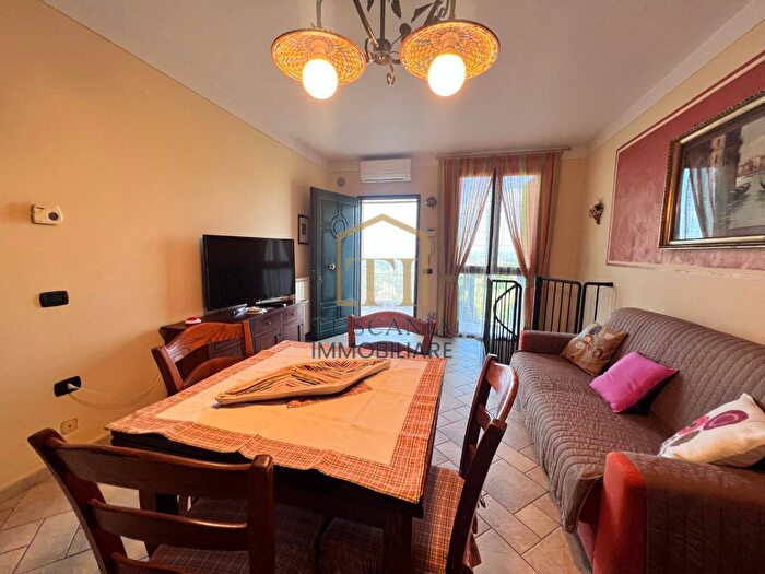 Appartamento quadrilocale in vendita in Casole DElsa