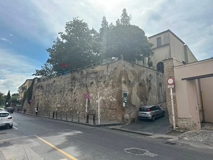 Casa con 12 locali in vendita in Benevento