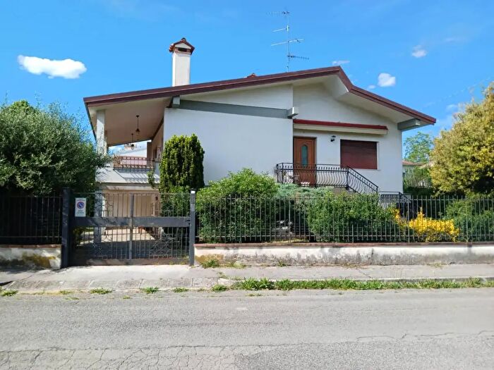Casa con 10 locali in vendita in Gradisca DIsonzo