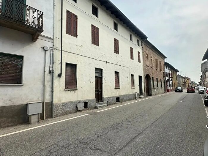 Casa con 6 locali in vendita in Via Baulino, Villanova Monferrato