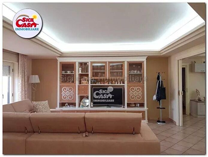 Appartamento trilocale in affitto in Via Dante Trapani Salemi, Marsala