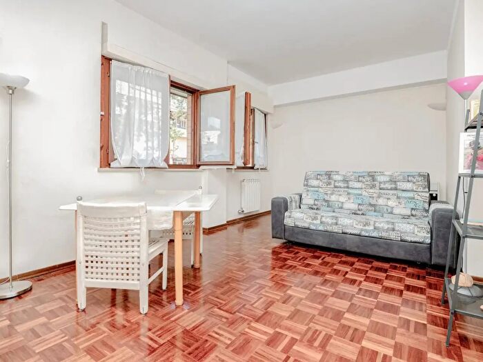 Appartamento bilocale in affitto in Via Tofane a, Torino