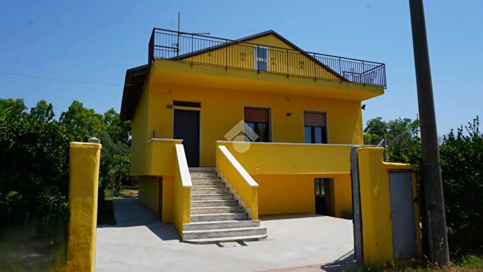 Casa quadrilocale in vendita in Via Maiori, Pontecagnano Faiano