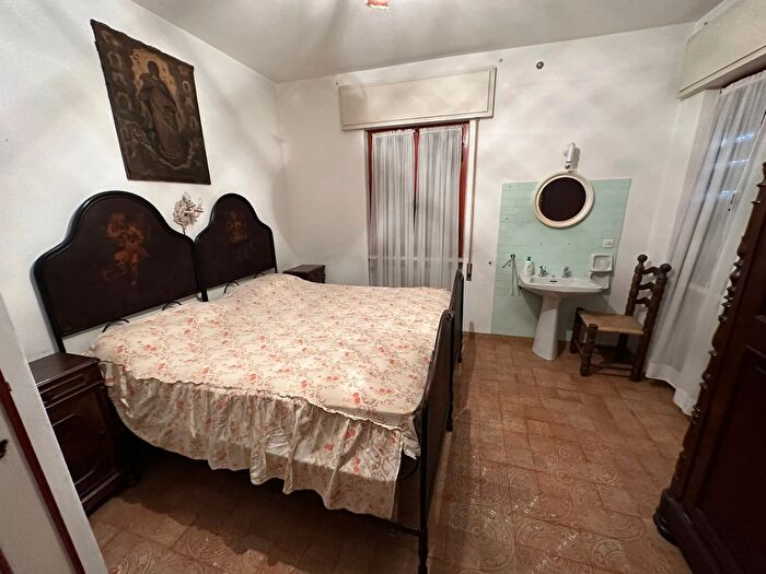 Casa con 8 locali in vendita in Via Ammiraglio Morin a, Forte Dei Marmi