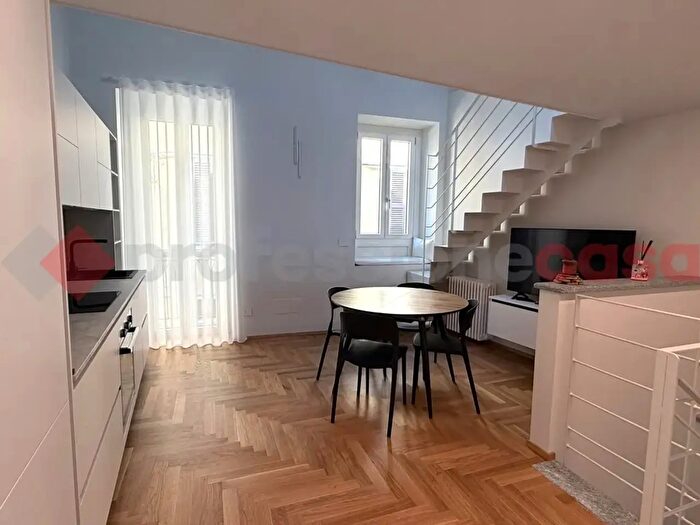 Casa quadrilocale in vendita in Via del Pino, Pinerolo