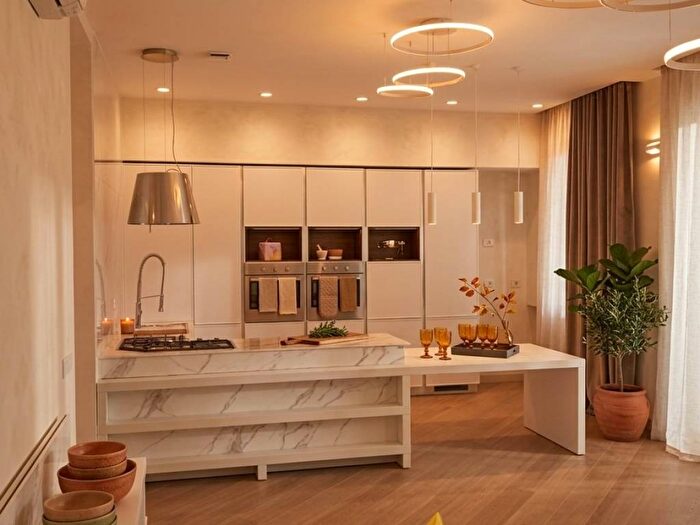 Appartamento con 6 locali in affitto in Corso Porta Nuova, Cittadella Porta Nuova, Verona