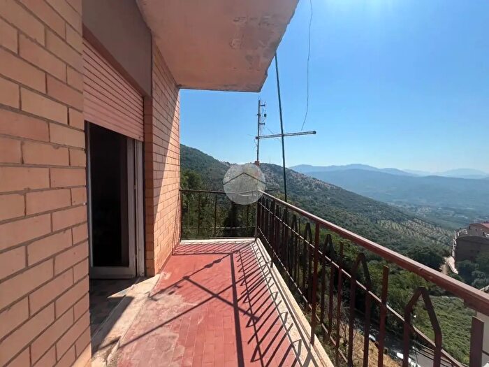 Appartamento trilocale in vendita in Via della Pineta, San Polo Dei Cavalieri