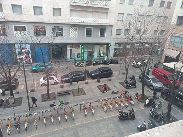 Appartamento trilocale in affitto in Piazza Santa Maria Beltrade, Milano