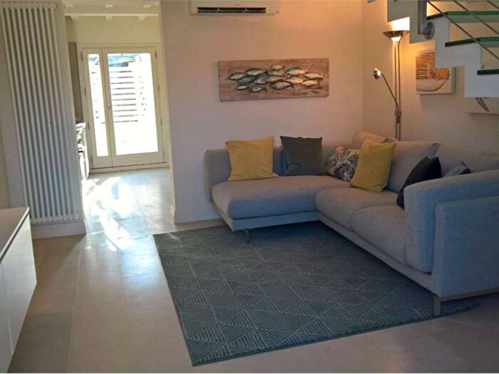 Casa quadrilocale in affitto in Centro, Forte dei Marmi