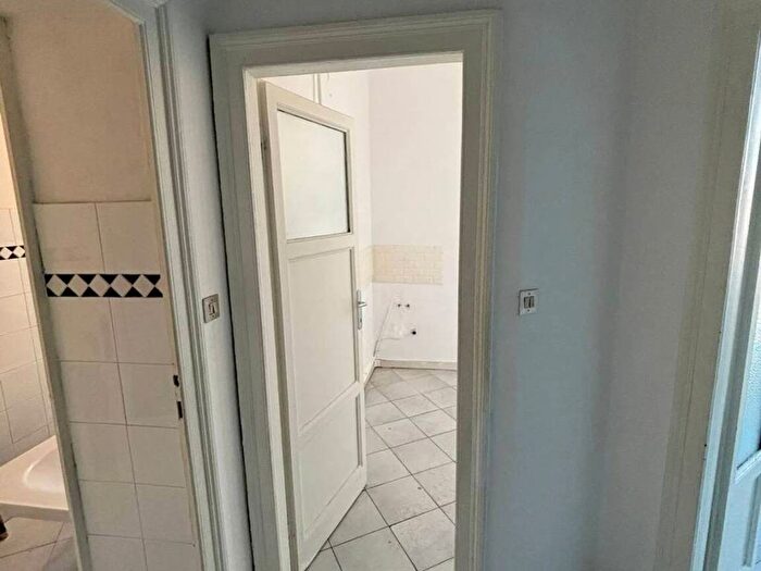 Appartamento trilocale in affitto in Via Giacomo Watt, Barona, Milano