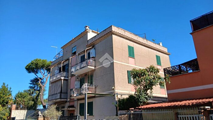 Appartamento bilocale in vendita in Via Alberto Fassini, Roma