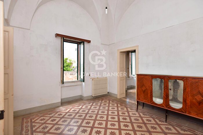 Casa con 5 locali in vendita in Via Duca dAosta, Nociglia