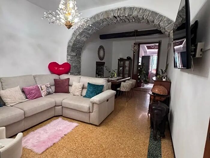 Appartamento monolocale in affitto in Via Angelo Grilli, Borzonasca