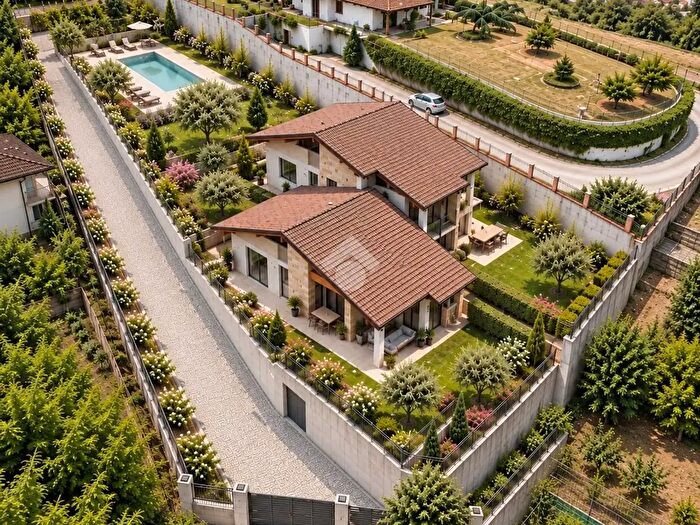 Casa quadrilocale in vendita in Via Borgo Nuovo, Arignano