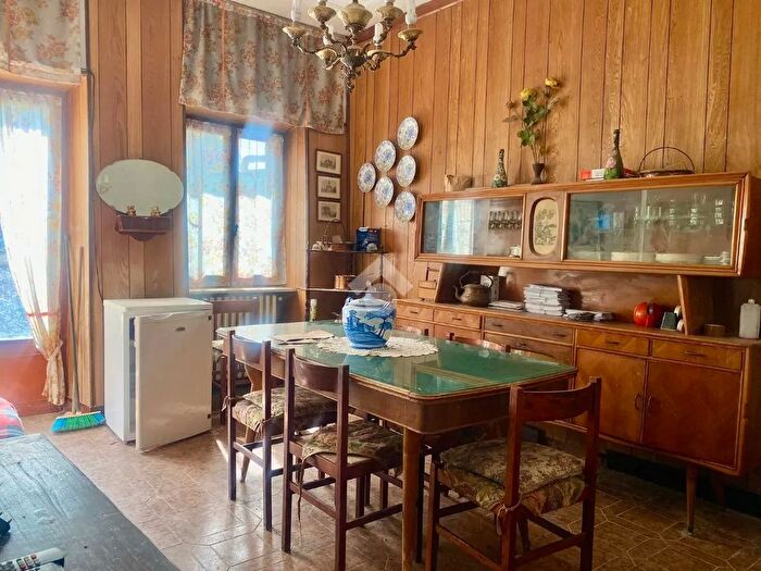 Casa con 8 locali in vendita in Via Italia, Alluvioni Piovera