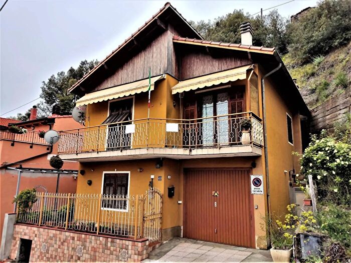 Casa quadrilocale in vendita in Olivetta San Michele