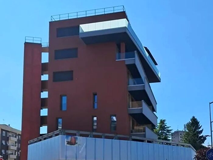 Appartamento con 8 locali in vendita in Pordenone
