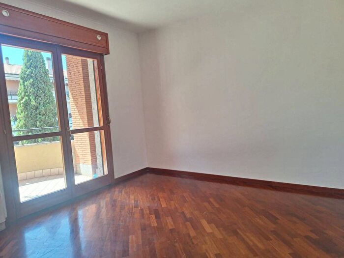 Appartamento bilocale in affitto in Via della Fotografia, Rinnovamento, Roma