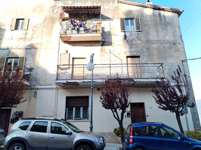 Appartamento con 6 locali in vendita in Via Nazionale, SantAngelo Romano