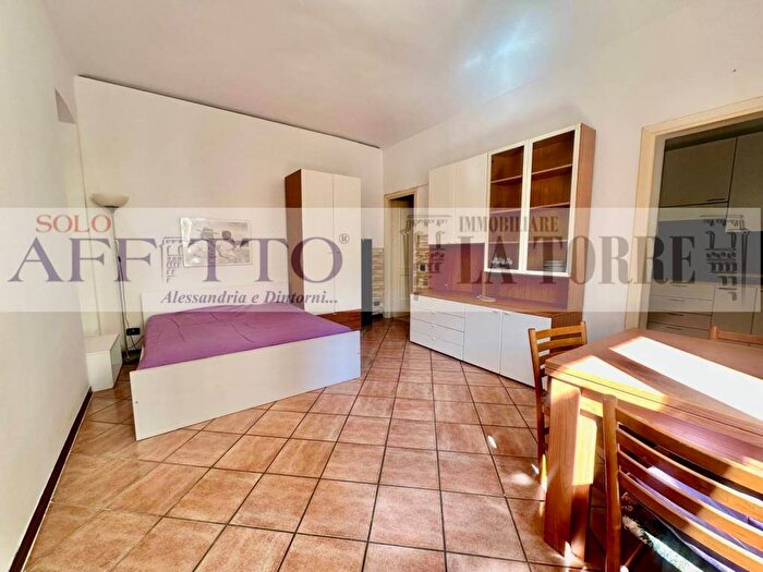 Appartamento bilocale in affitto in Via Camillo Cavour, Piazza Garibaldi, Alessandria