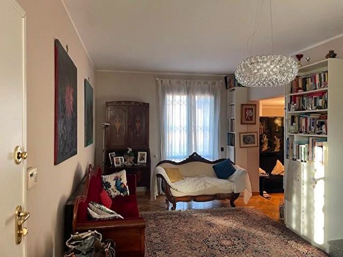 Casa con 6 locali in vendita in San Giuliano Terme